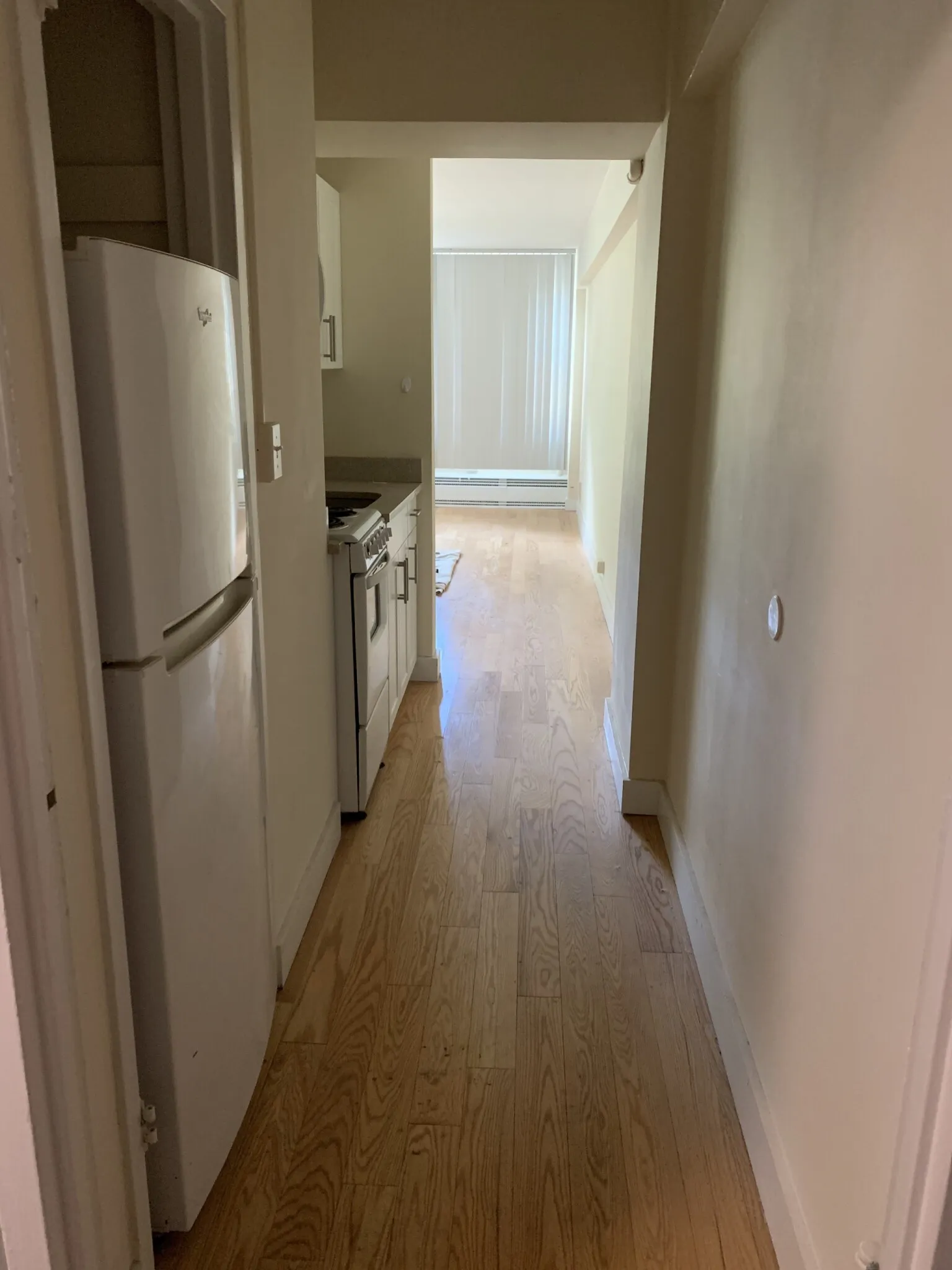 Studio bed, 1 bath apartment for rent at 1440 Beacon St Unit 410, Coolidge Corner — photo 1 of 13