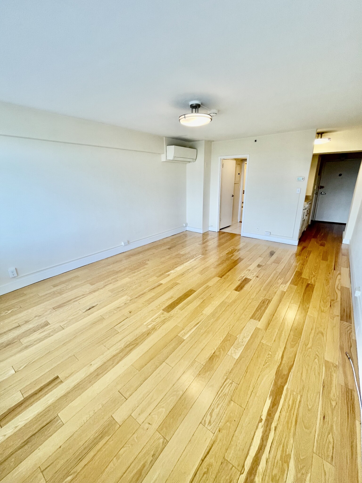 Studio bed, 1 bath apartment for rent at 1440 Beacon St Unit 611, Coolidge Corner — photo 5 of 15