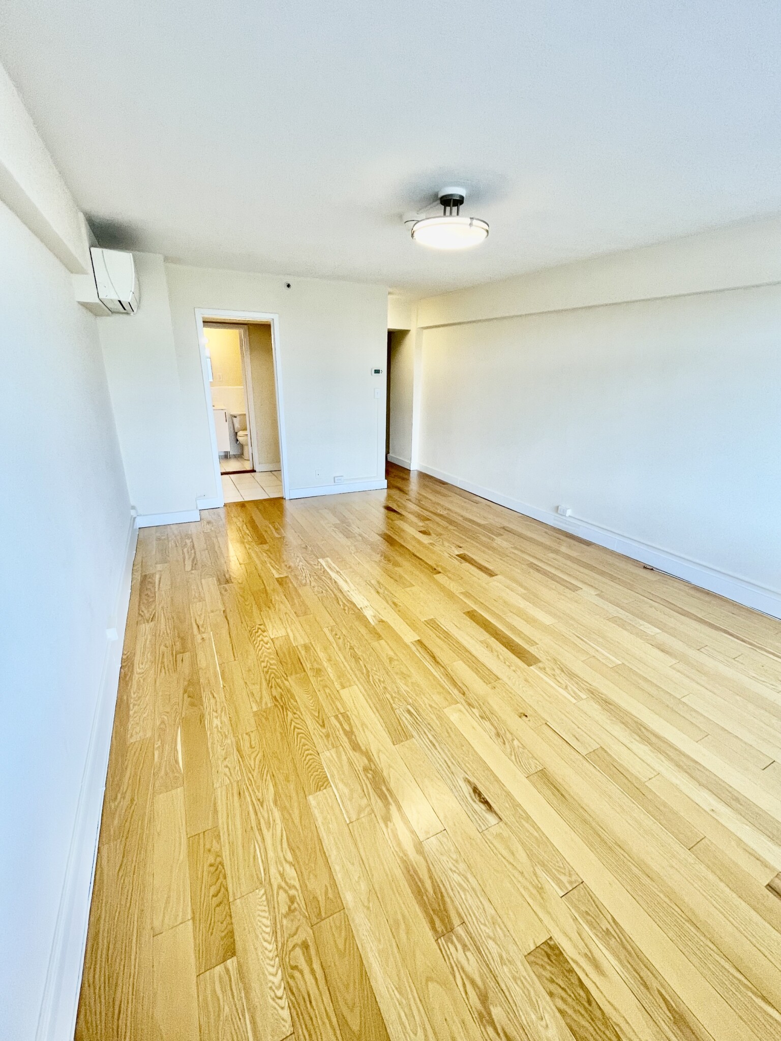 Studio bed, 1 bath apartment for rent at 1440 Beacon St Unit 611, Coolidge Corner — photo 9 of 15