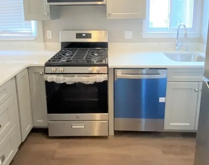 2 bed, 1 bath apartment for rent at 1440 Columbia Rd Unit 4, South Boston — photo 5 of 17