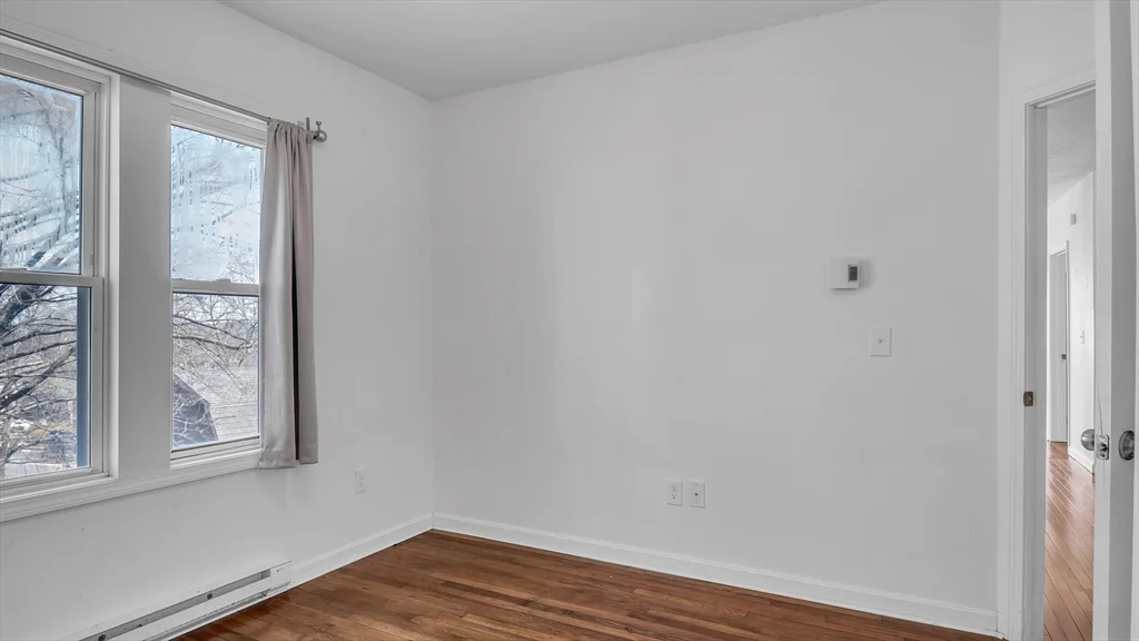 3 bed, 1 bath apartment for rent at 1442 Main St Unit 2, Worcester — photo 17 of 30