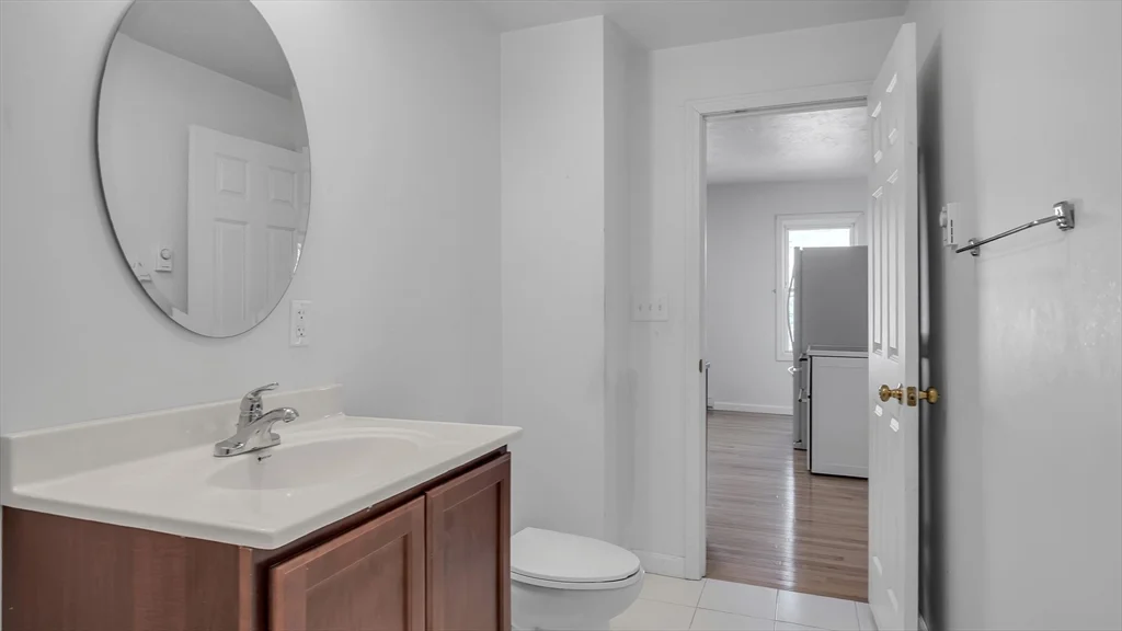 3 bed, 1 bath apartment for rent at 1442 Main St Unit 2, Worcester — photo 25 of 30