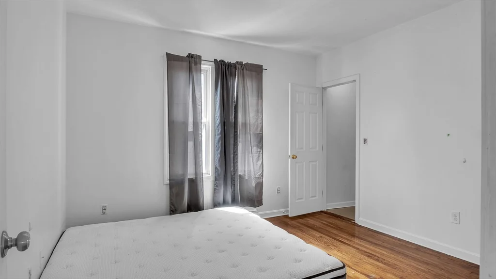 3 bed, 1 bath apartment for rent at 1442 Main St Unit 2, Worcester — photo 19 of 30