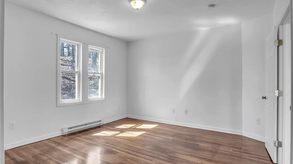 3 bed, 1 bath apartment for rent at 1442 Main St Unit 2, Worcester — photo 29 of 30