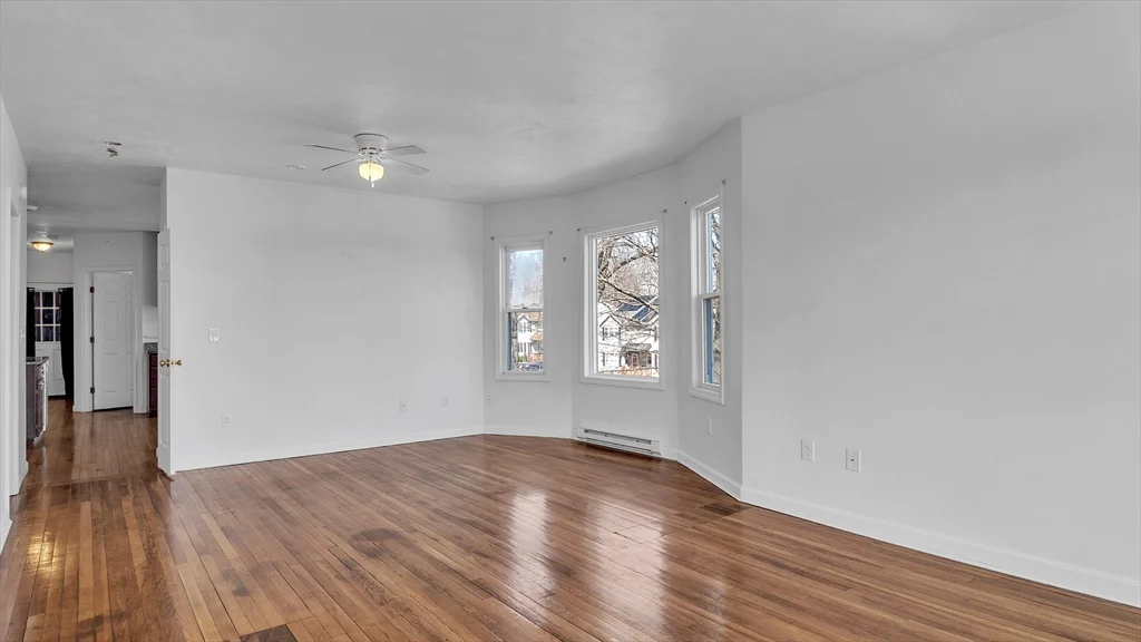 3 bed, 1 bath apartment for rent at 1442 Main St Unit 2, Worcester — photo 7 of 30