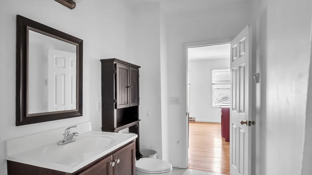 3 bed, 1 bath apartment for rent at 1442 Main St Unit 3, Worcester — photo 24 of 29