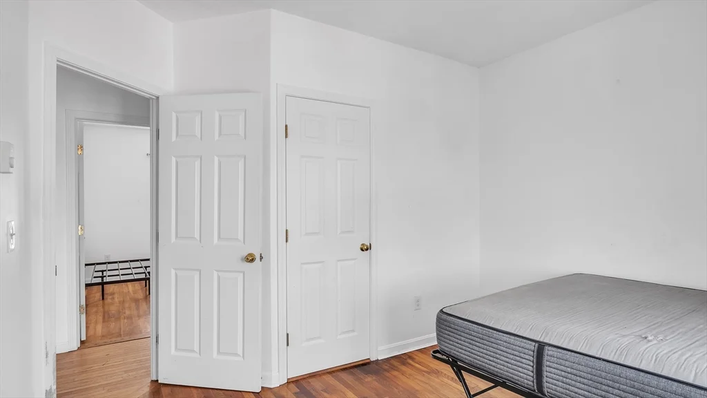 3 bed, 1 bath apartment for rent at 1442 Main St Unit 3, Worcester — photo 17 of 29