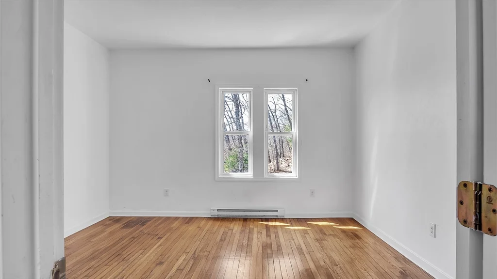 3 bed, 1 bath apartment for rent at 1442 Main St Unit 3, Worcester — photo 28 of 29