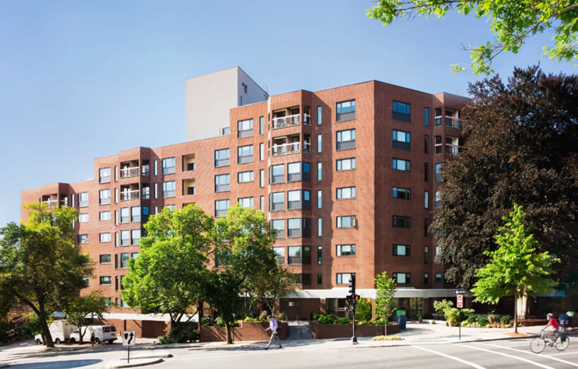 2 bed, 2 bath apartment for rent at 1443 Beacon St Unit 507, Coolidge Corner — photo 12 of 32