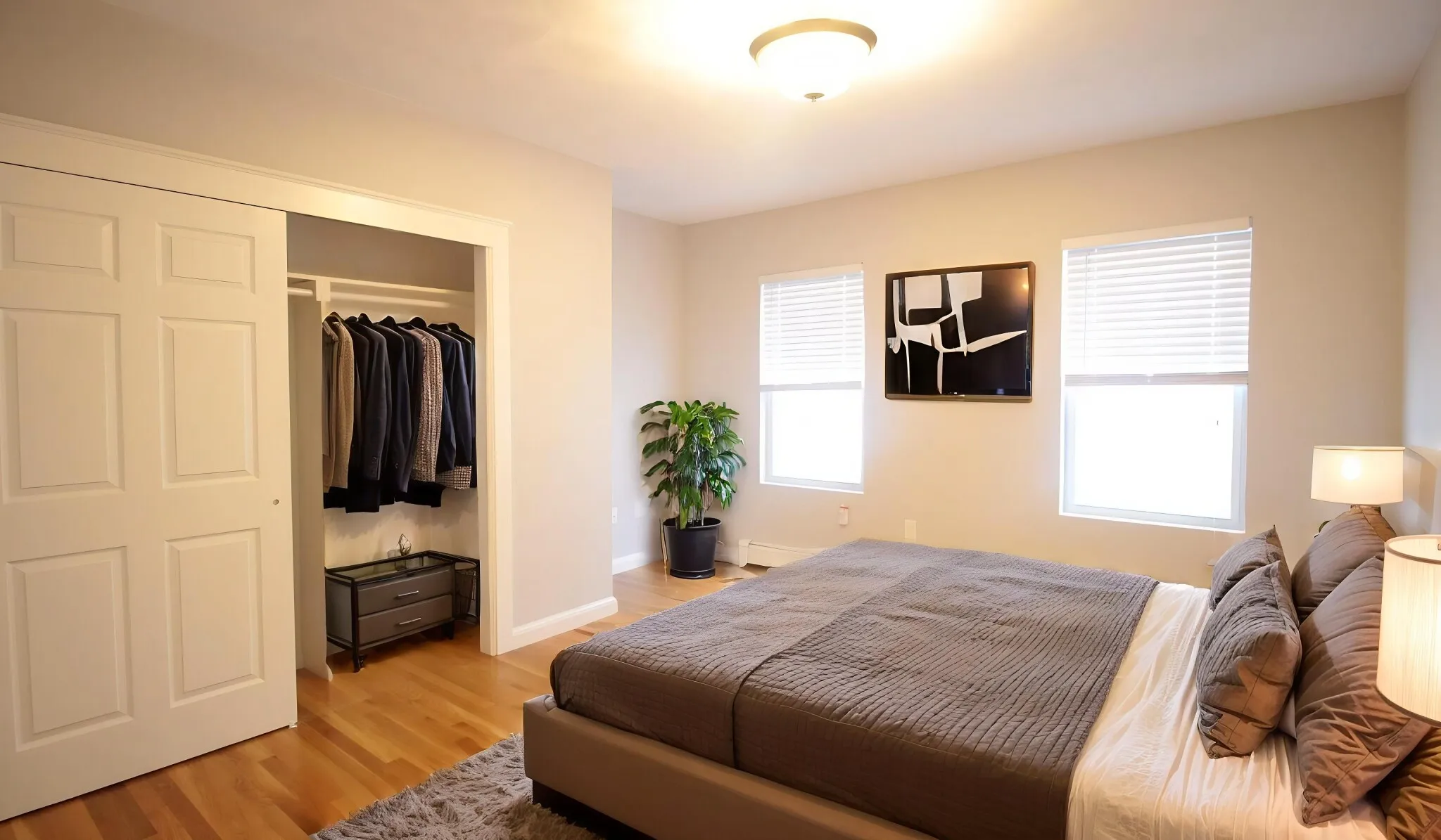 4 bed, 2 bath apartment for rent at 1443 Cambridge St Unit 1, Inman Square — photo 4 of 45