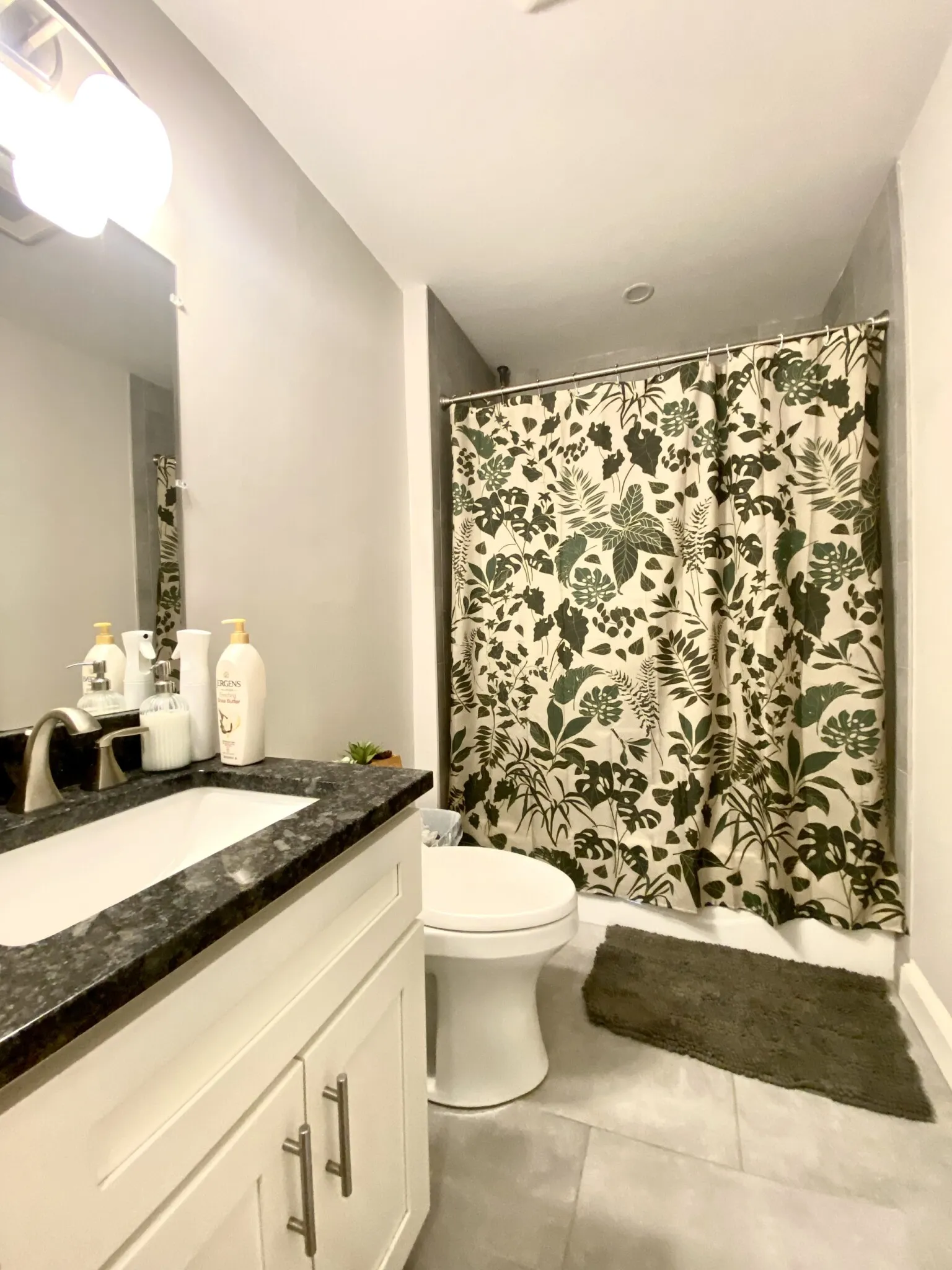 4 bed, 2 bath apartment for rent at 1443 Cambridge St Unit 1, Inman Square — photo 16 of 45