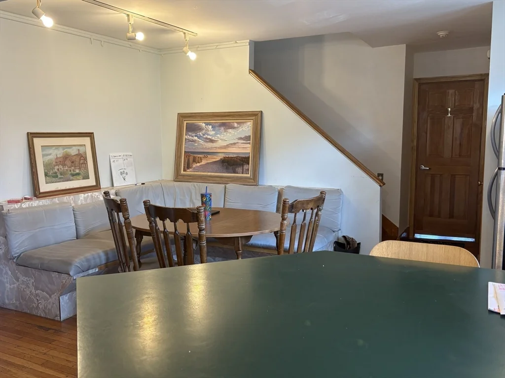 4 bed, 1 bath apartment for rent at 1446 Cambridge St Unit 2, Mid-Cambridge — photo 4 of 13