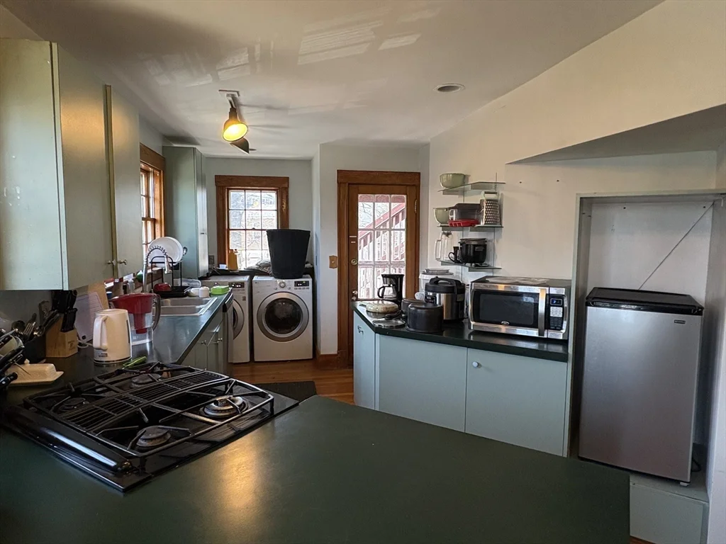 4 bed, 1 bath apartment for rent at 1446 Cambridge St Unit 2, Mid-Cambridge — photo 1 of 13