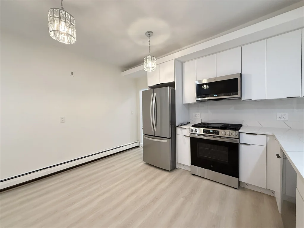 2 bed, 1 bath apartment for rent at 144H Spring St Unit 1, Kendall Square — photo 3 of 11