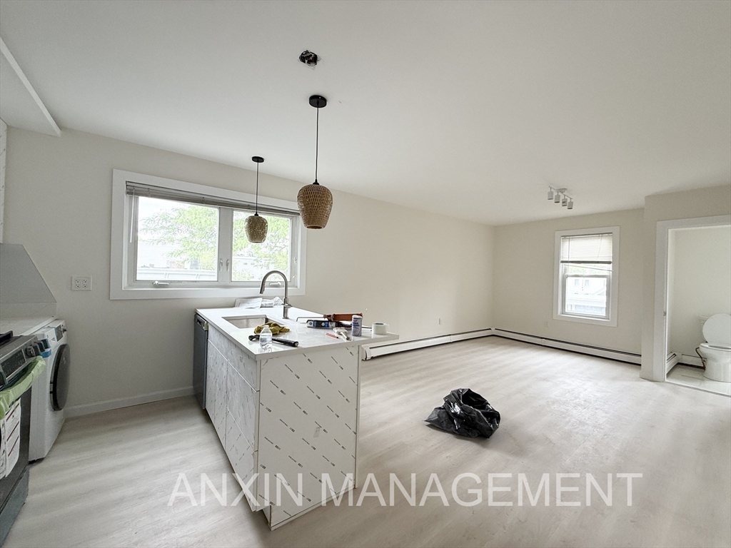2 bed, 1 bath apartment for rent at 144H Spring St Unit 2, East Cambridge — photo 5 of 14