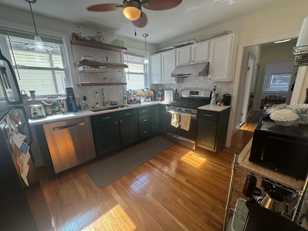 3 bed, 2 bath apartment for rent at 145 Albion St Unit 2, Powder House Square — photo 18 of 36