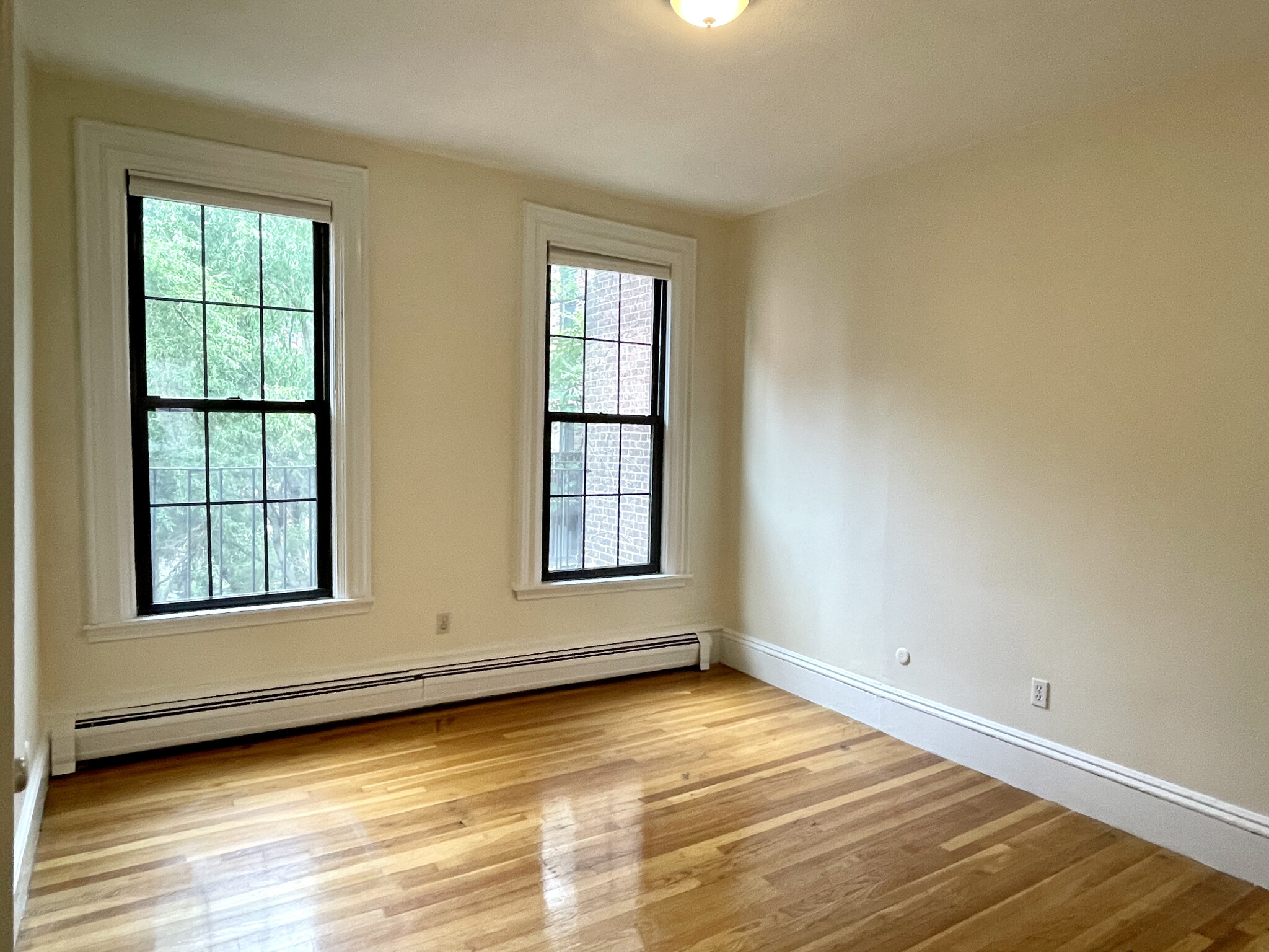2 bed, 1 bath apartment for rent at 145 Arlington St Unit 4, Back Bay — photo 7 of 12