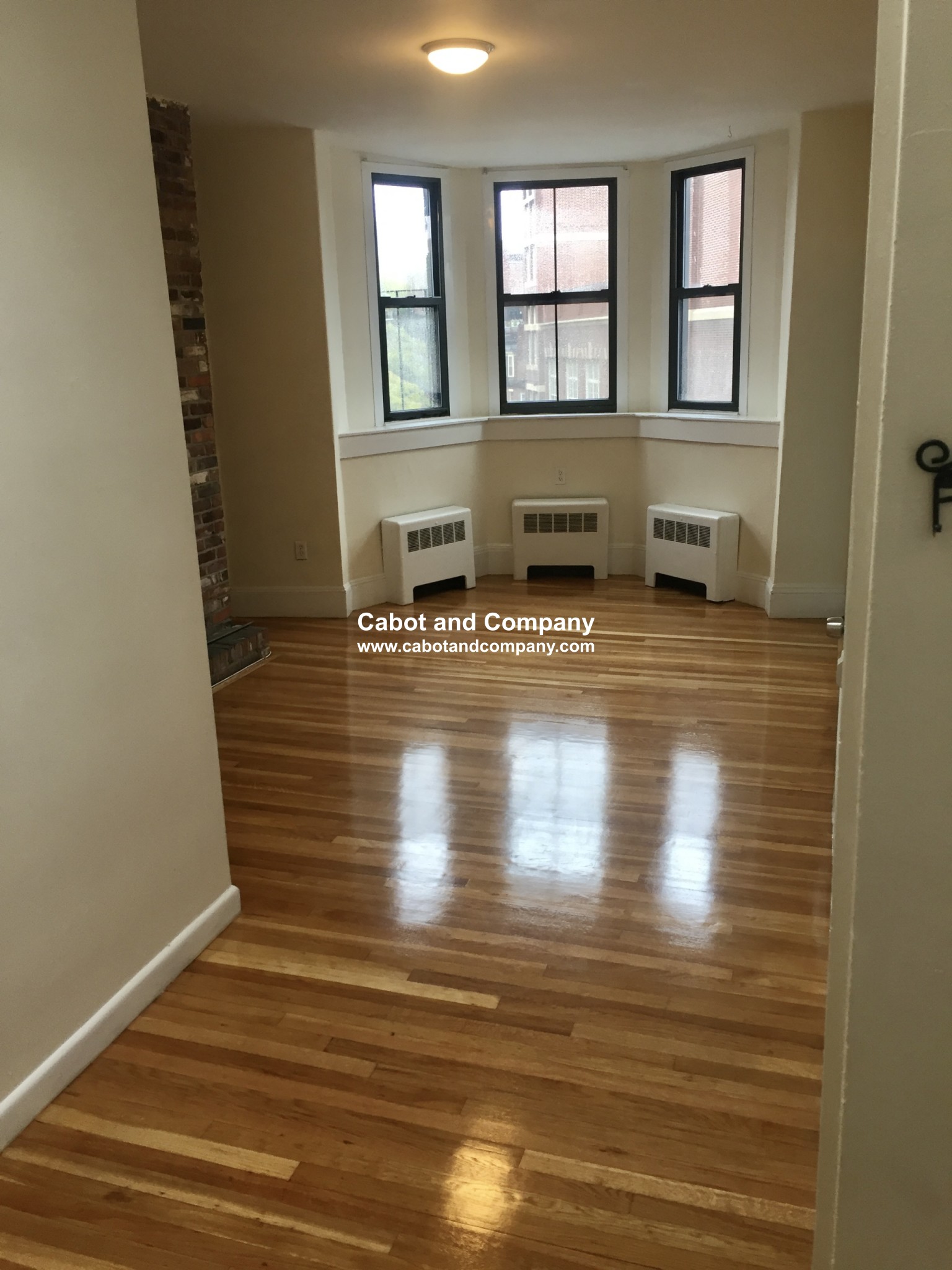 2 bed, 1 bath apartment for rent at 145 Arlington St Unit 5, Back Bay — photo 2 of 17