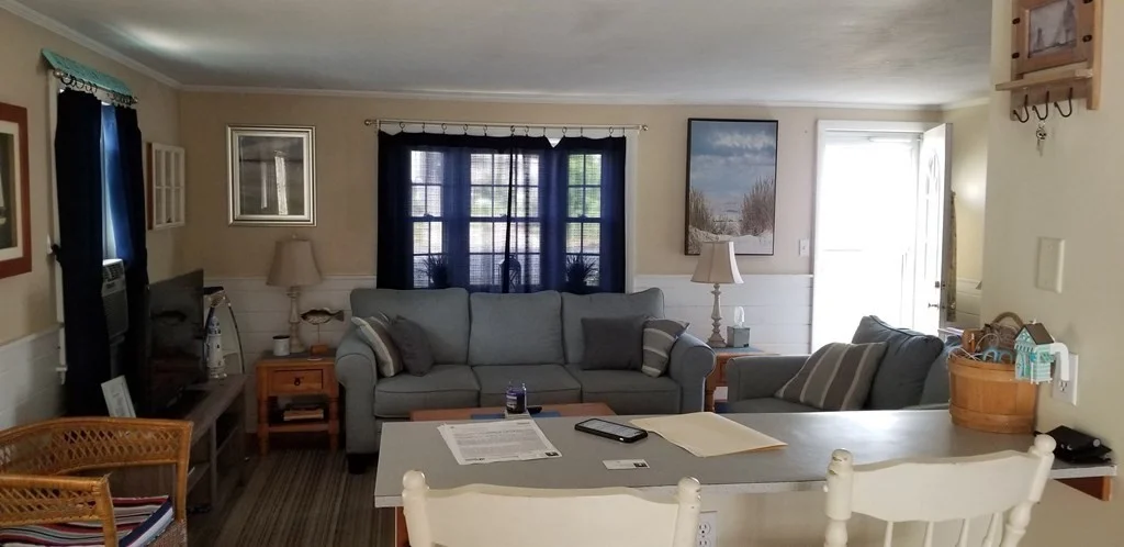 2 bed, 1 bath apartment for rent at 145 Arnold Rd, Marshfield — photo 13 of 24