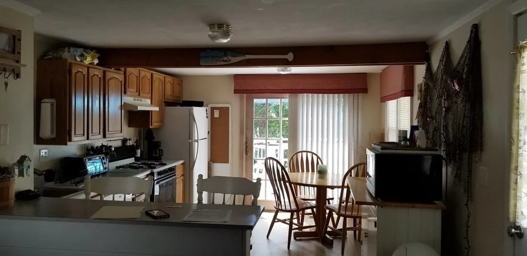 2 bed, 1 bath apartment for rent at 145 Arnold Rd, Marshfield — photo 10 of 24