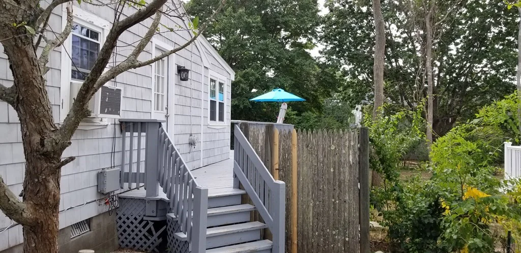 2 bed, 1 bath apartment for rent at 145 Arnold Rd, Marshfield — photo 6 of 24