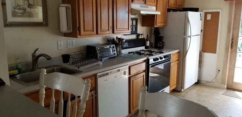 2 bed, 1 bath apartment for rent at 145 Arnold Rd, Marshfield — photo 11 of 24