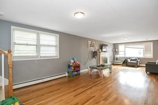 4 bed, 2 bath apartment for rent at 145 Arnold Unit 2, Revere — photo 3 of 18