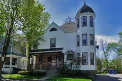 1 bed, 1 bath apartment for rent at 145 Brown St Unit 2, South Side