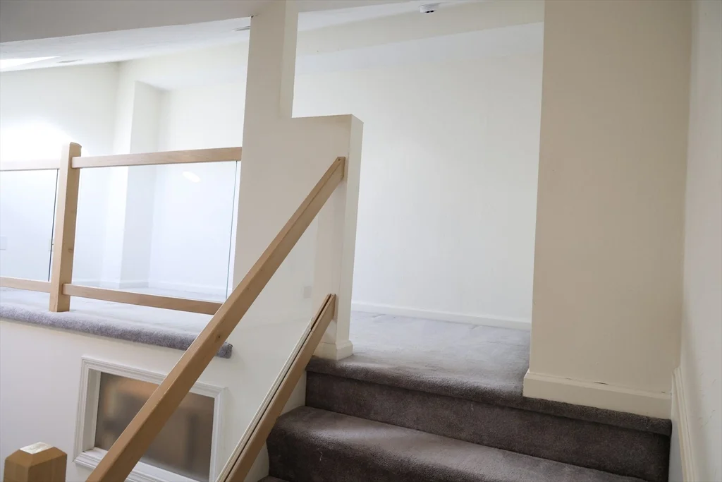2 bed, 2 bath apartment for rent at 145 Captain Eames Cir Unit 145, Ashland — photo 23 of 33
