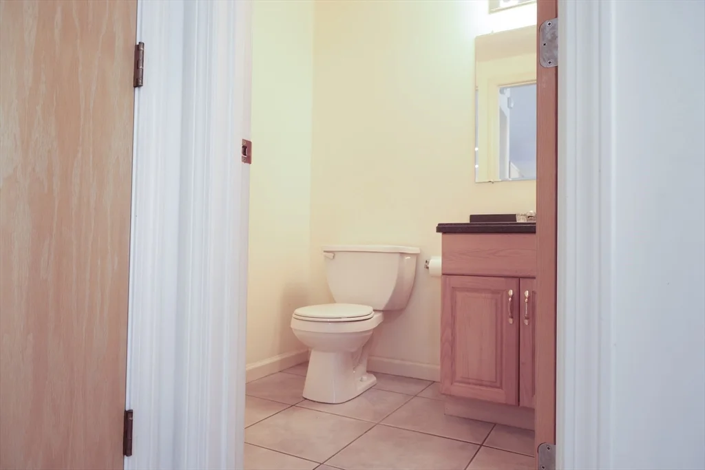 2 bed, 2 bath apartment for rent at 145 Captain Eames Cir Unit 145, Ashland — photo 9 of 33
