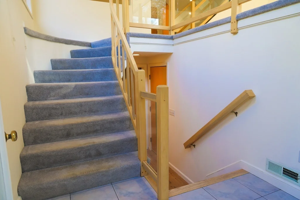 2 bed, 2 bath apartment for rent at 145 Captain Eames Cir Unit 145, Ashland — photo 3 of 33