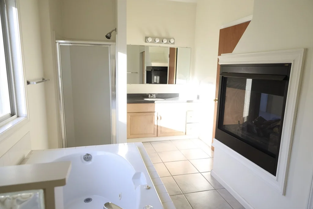 2 bed, 2 bath apartment for rent at 145 Captain Eames Cir Unit 145, Ashland — photo 15 of 33