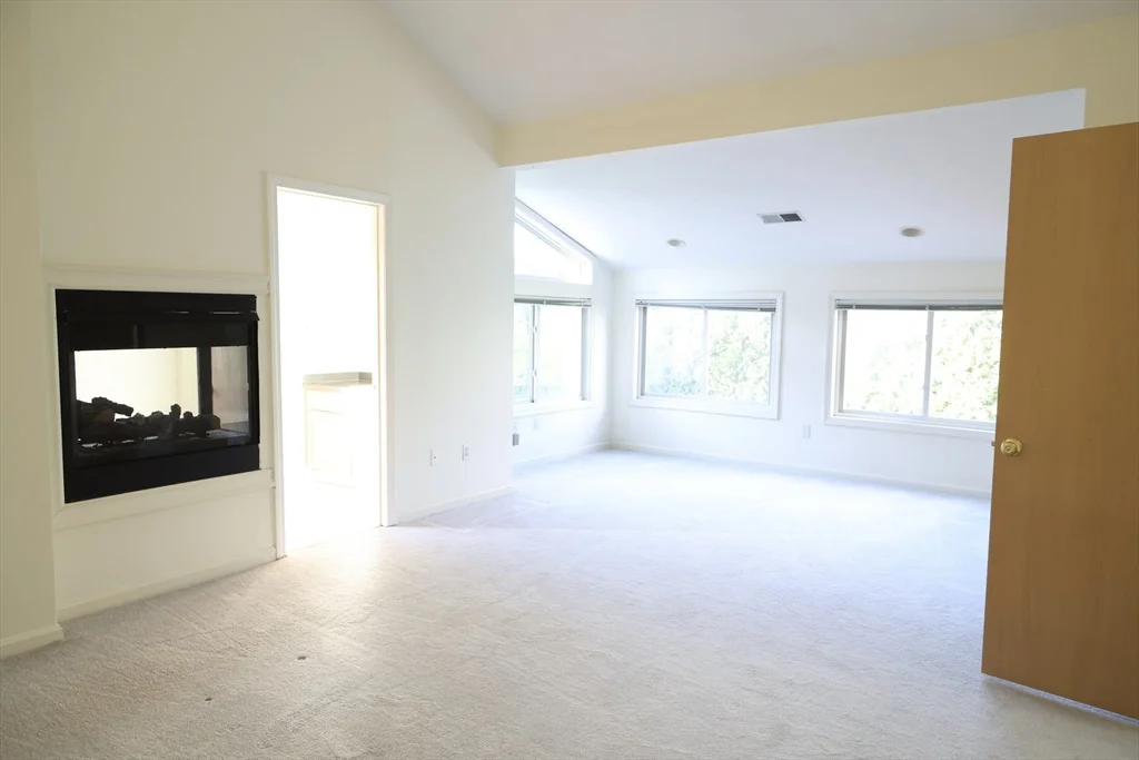 2 bed, 2 bath apartment for rent at 145 Captain Eames Cir Unit 145, Ashland — photo 12 of 33