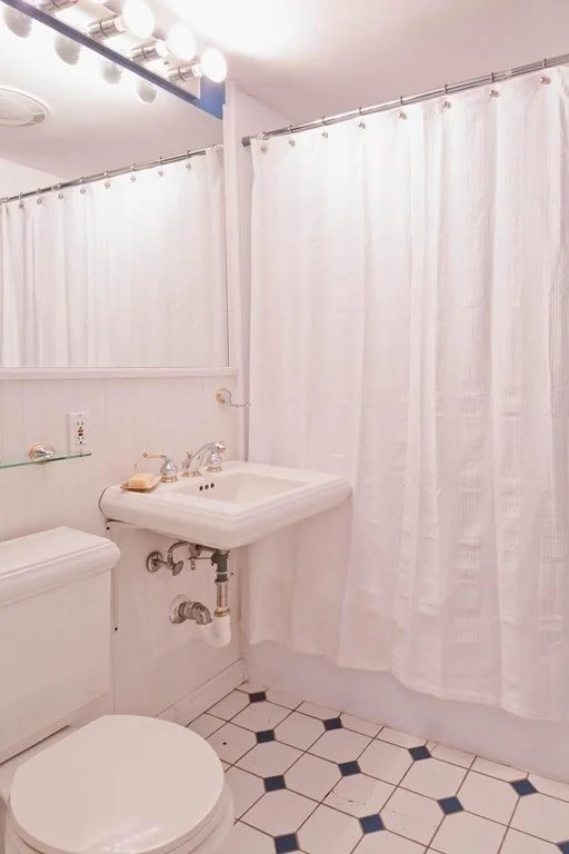 2 bed, 1 bath apartment for rent at 145 Charles Unit 3, Beacon Hill — photo 7 of 7