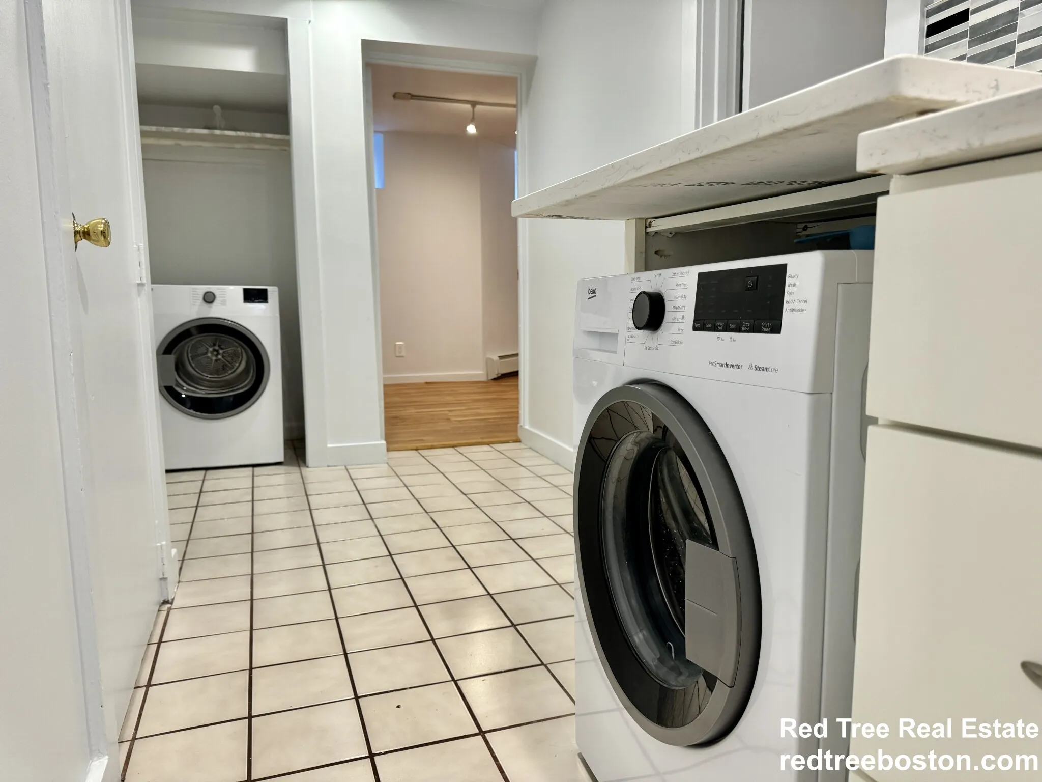 3 bed, 1 bath apartment for rent at 145 Chiswick Rd Unit 8, Brighton — photo 4 of 22