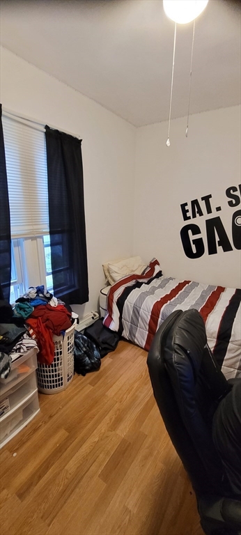 4 bed, 2 bath apartment for rent at 145 Clifton Unit 2, Malden — photo 4 of 11