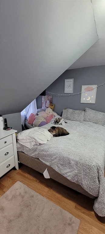 4 bed, 2 bath apartment for rent at 145 Clifton Unit 2, Malden — photo 9 of 11