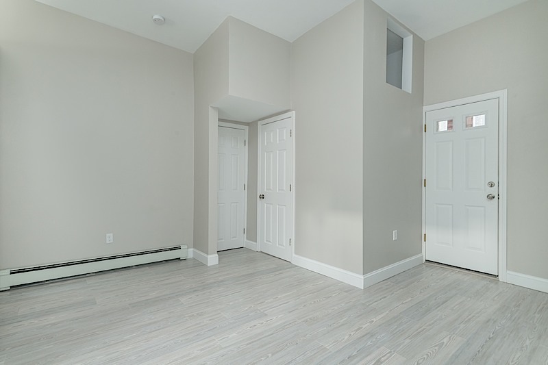Studio bed, 1 bath apartment for rent at 145 Columbia St Unit 1, The Port — photo 4 of 10