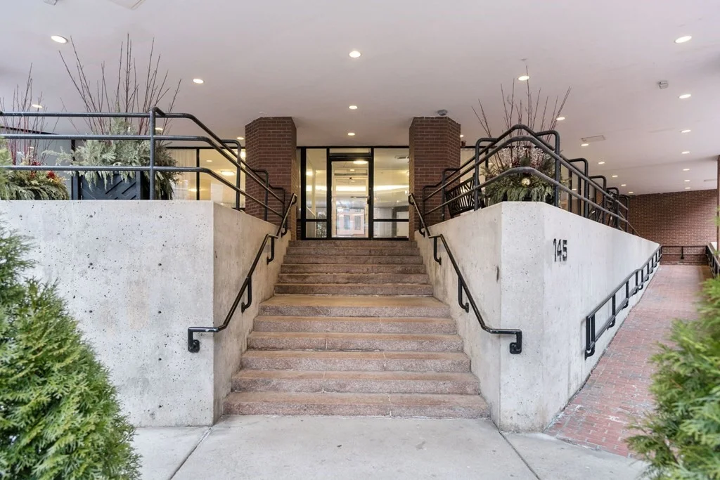 2 bed, 1 bath apartment for rent at 145 Commercial St Unit 411, North End — photo 17 of 18