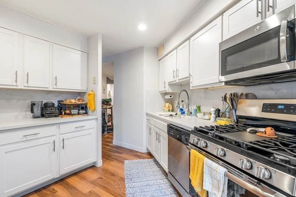 2 bed, 1 bath apartment for rent at 145 Commercial St Unit 411, North End — photo 8 of 18
