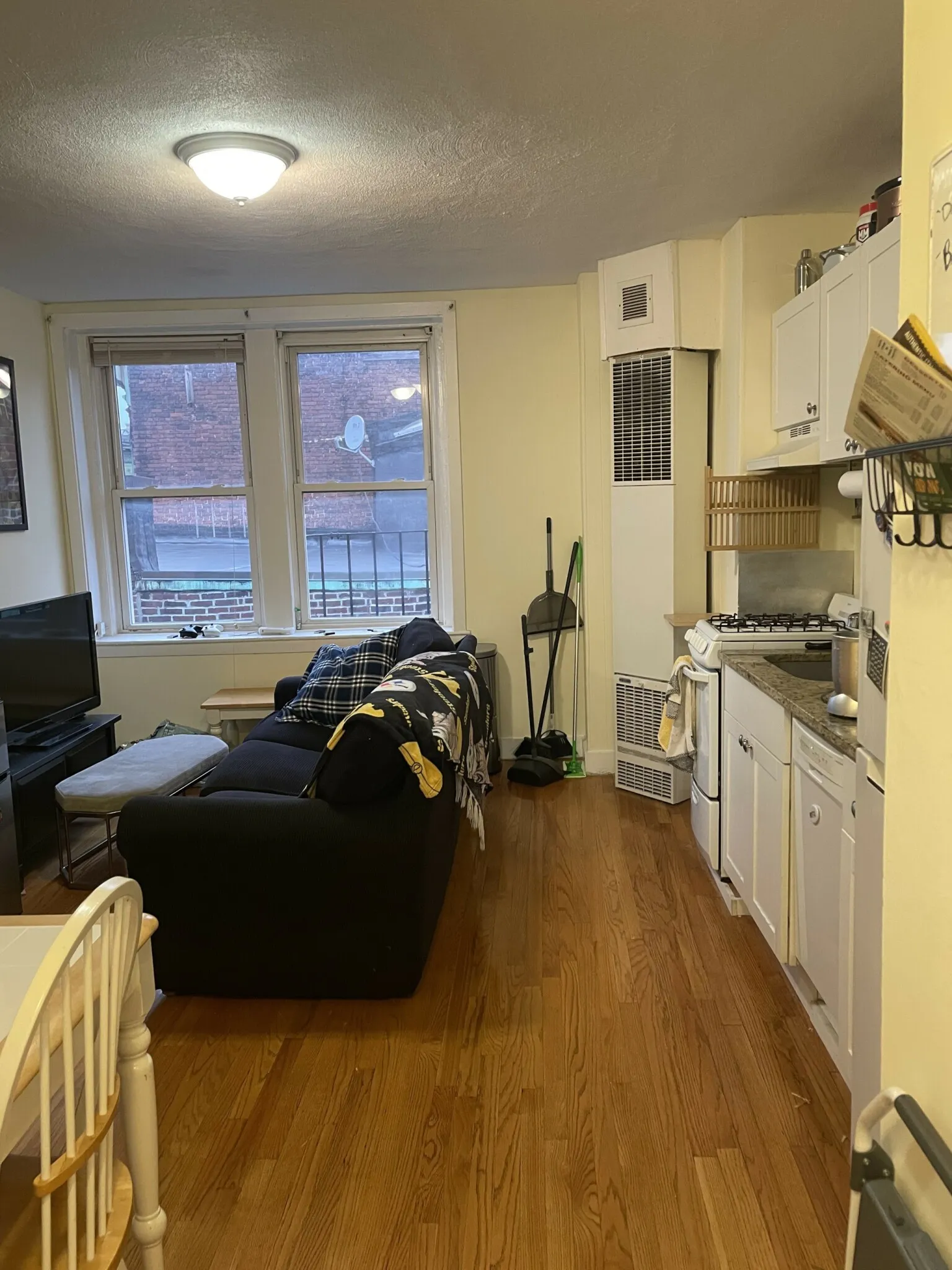 2 bed, 1 bath apartment for rent at 145 Endicott St Unit 10, North End — photo 8 of 15