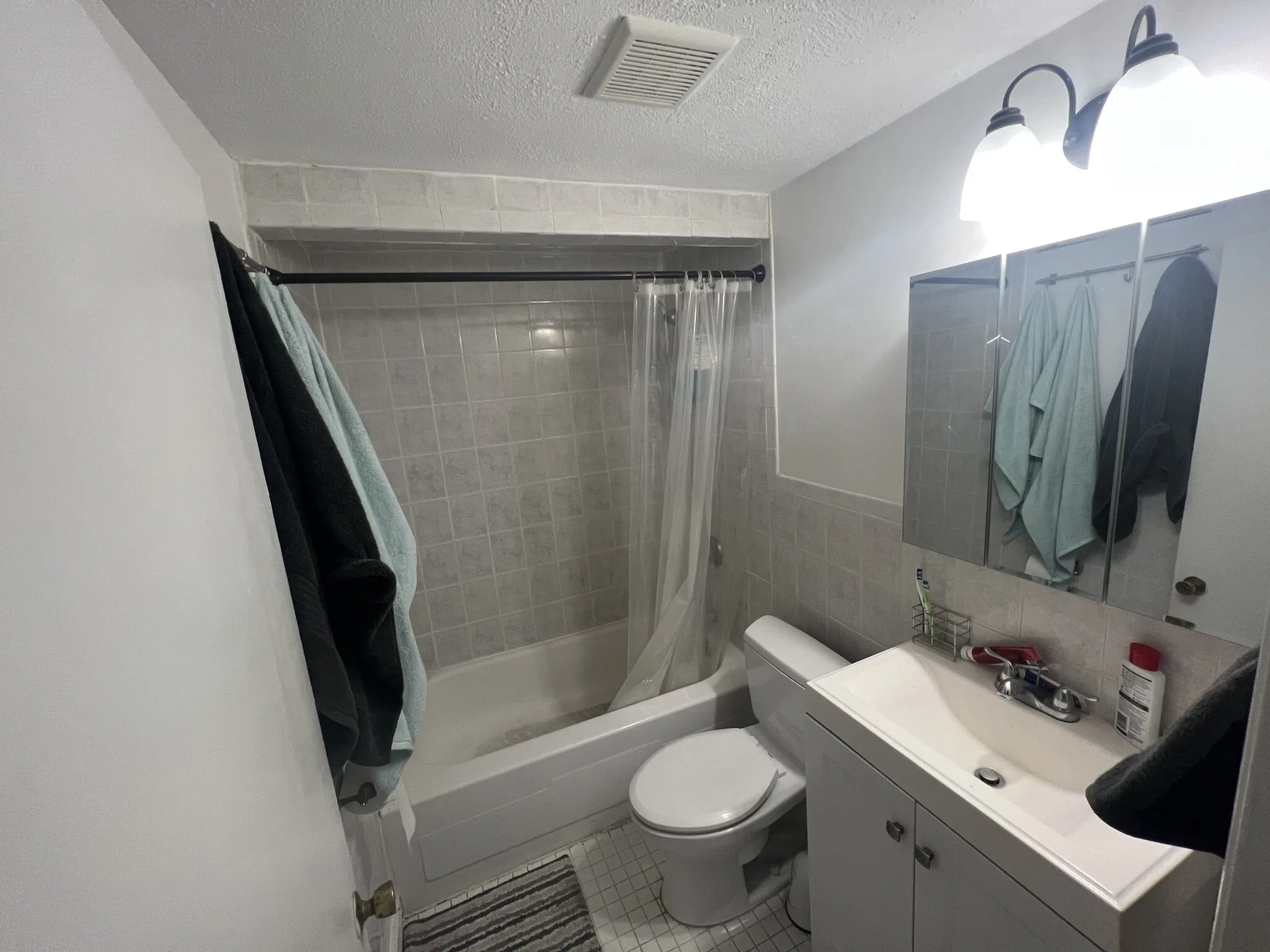2 bed, 1 bath apartment for rent at 145 Endicott St Unit 9, North End — photo 6 of 16