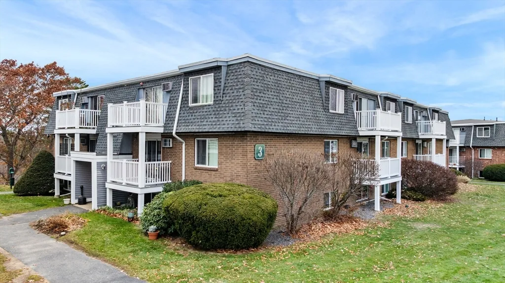 2 bed, 1 bath apartment for rent at 145 Essex Ave Unit 309, Gloucester — photo 20 of 22