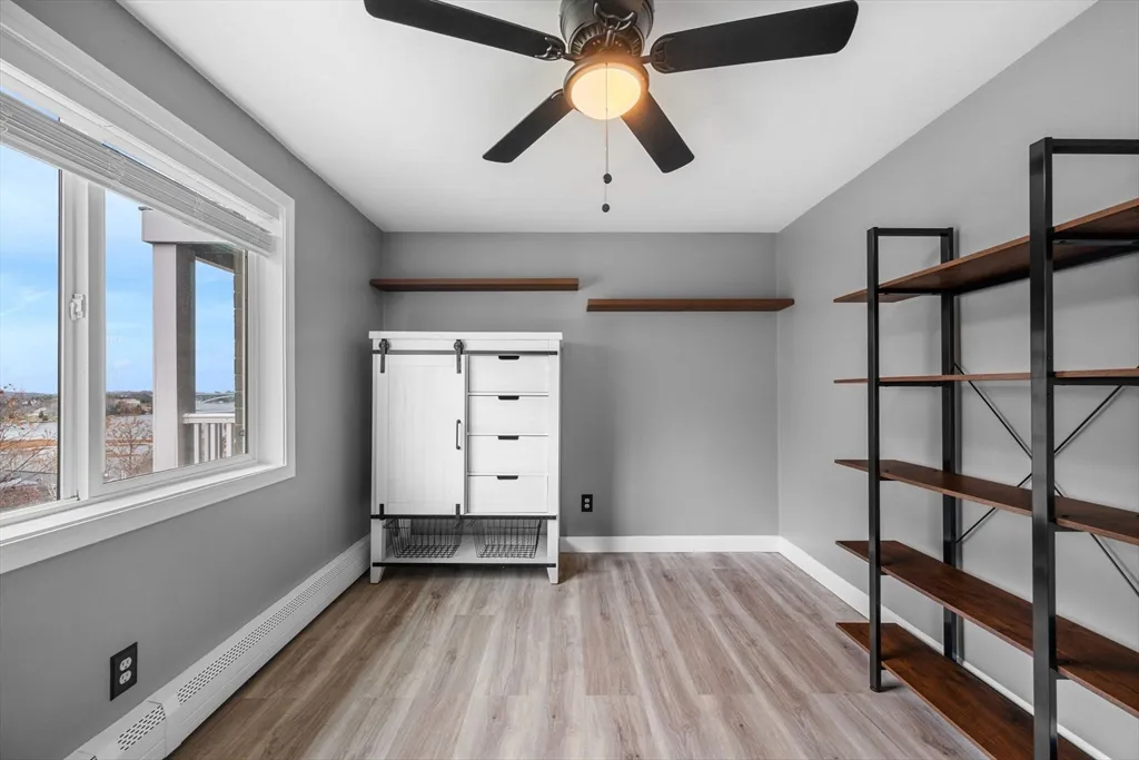 2 bed, 1 bath apartment for rent at 145 Essex Ave Unit 309, Gloucester — photo 3 of 22