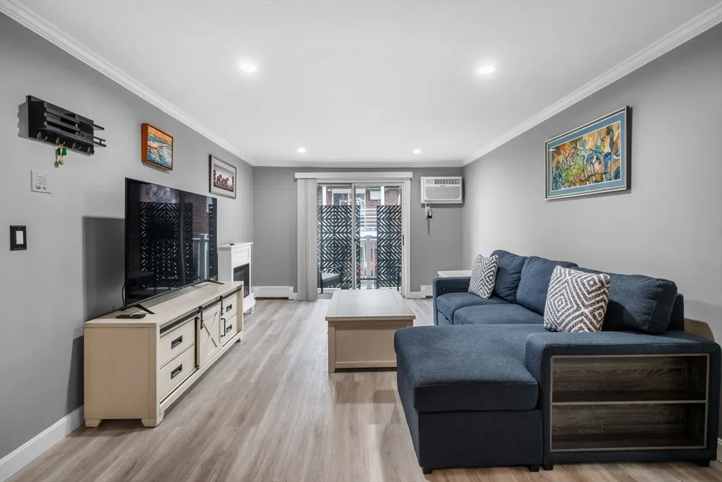 2 bed, 1 bath apartment for rent at 145 Essex Ave Unit 309, Gloucester — photo 10 of 22