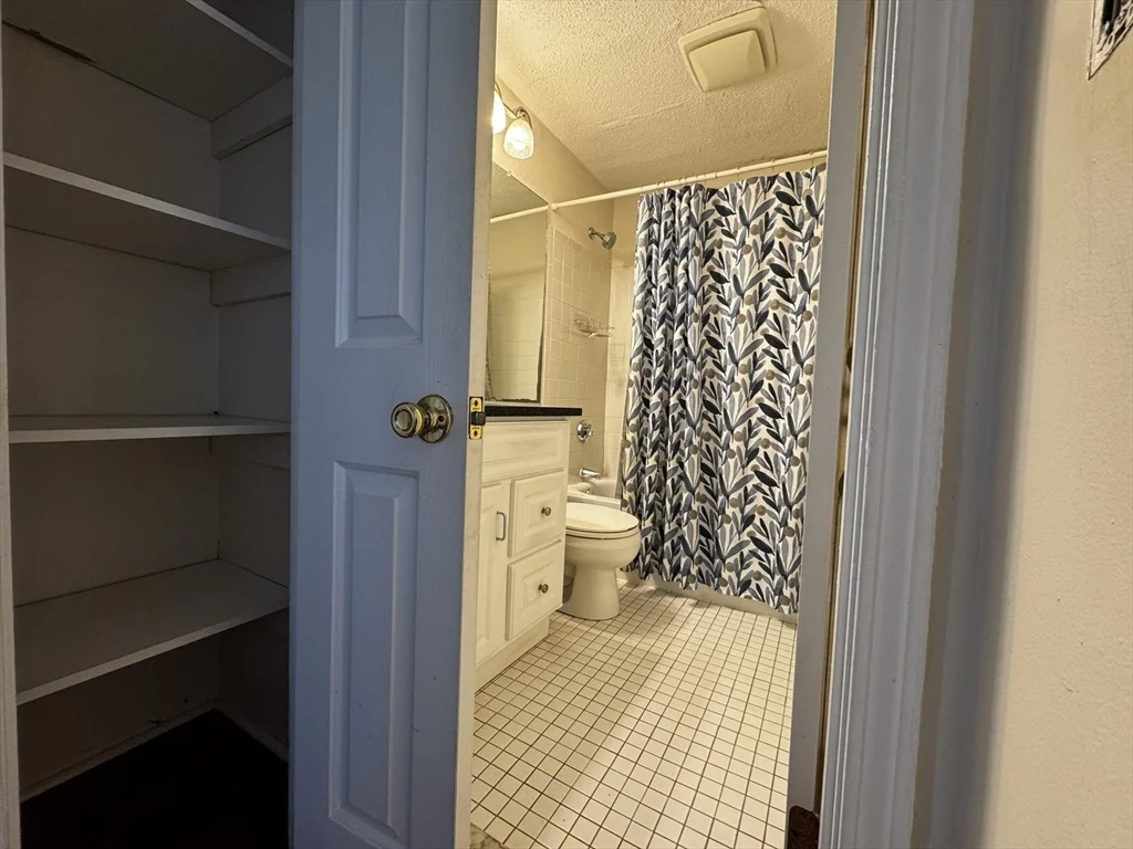 2 bed, 1 bath apartment for rent at 145 Essex Ave Unit 407, Gloucester — photo 10 of 21