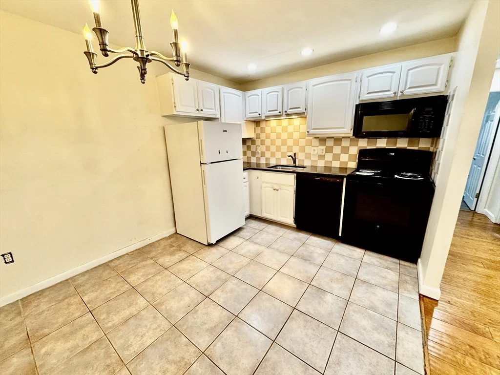 2 bed, 1 bath apartment for rent at 145 Essex Ave Unit 407, Gloucester — photo 5 of 21