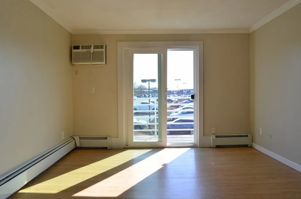 1 bed, 1 bath apartment for rent at 145 Essex Ave Unit 622, Stage Fort Park