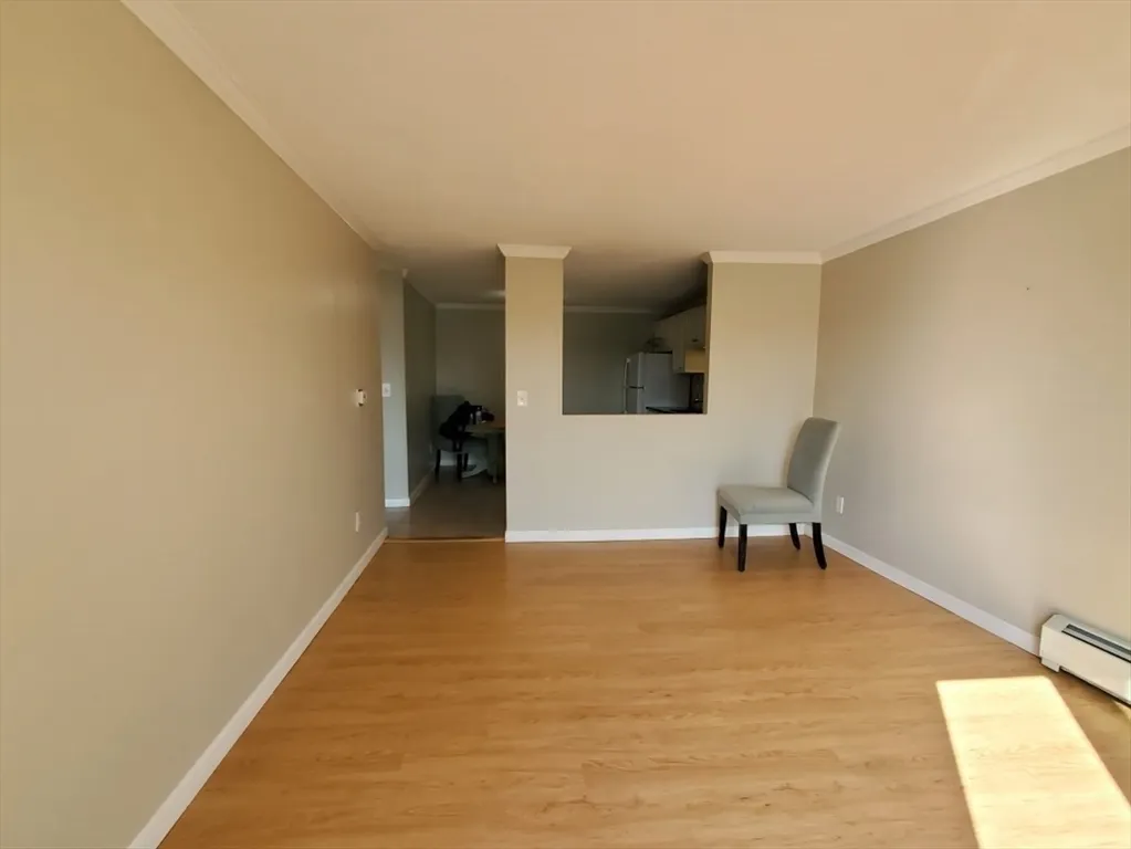 1 bed, 1 bath apartment for rent at 145 Essex Ave Unit 622, Stage Fort Park — photo 3 of 26
