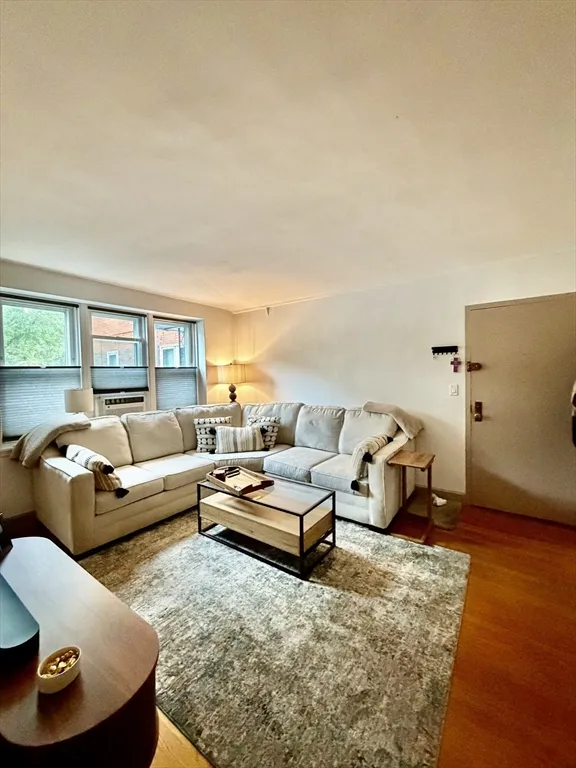 1 bed, 1 bath apartment for rent at 145 Farragut Unit 1, South Boston — photo 10 of 13